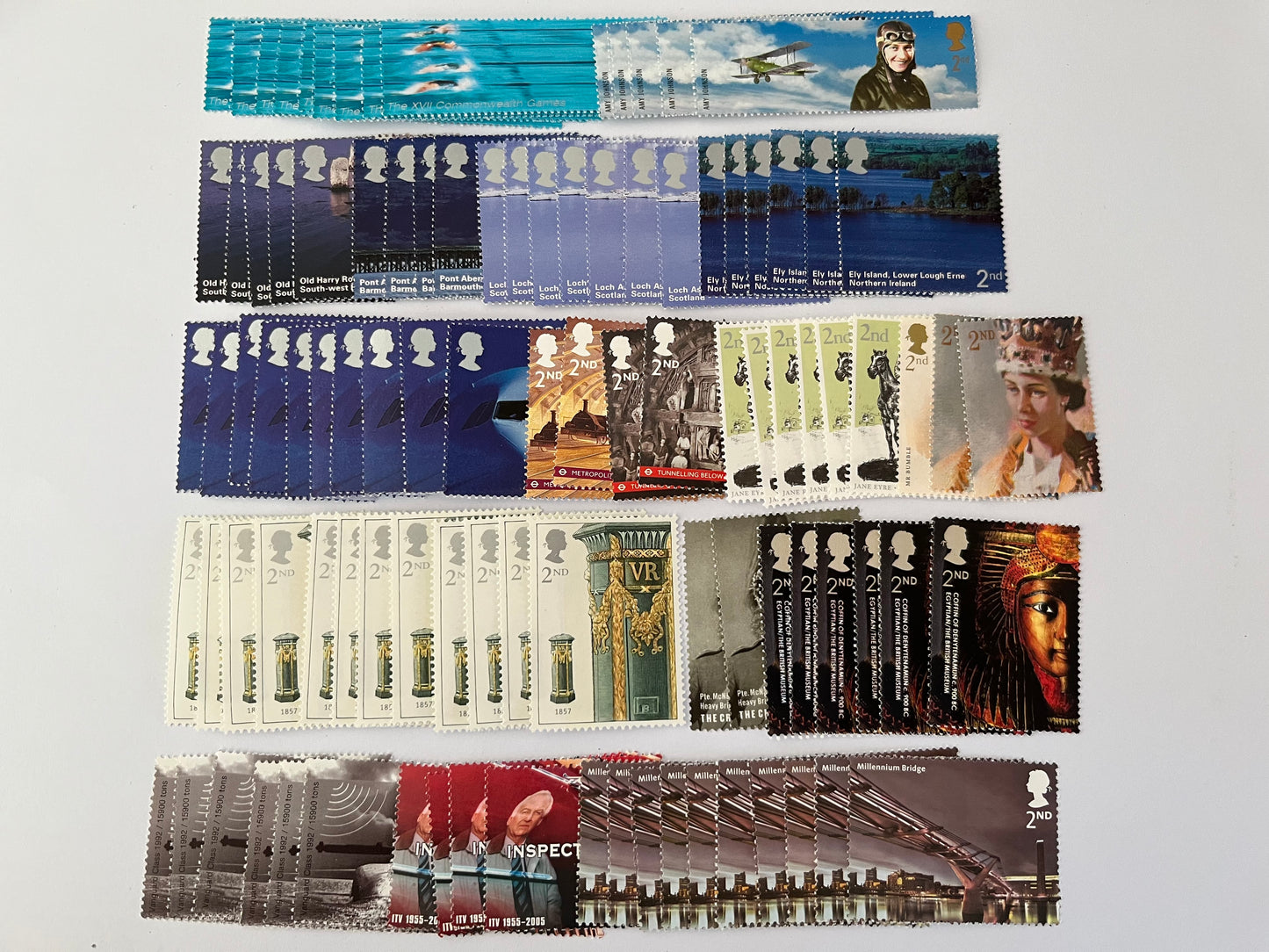 100 GB 2nd Class Stamps For Postage FV £87 •