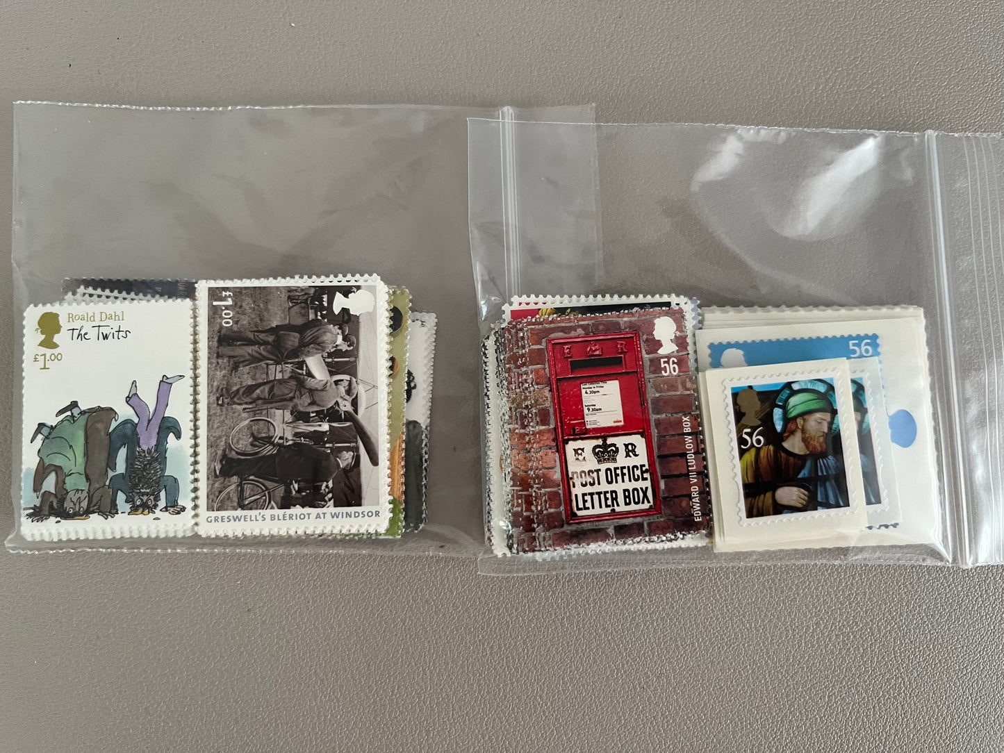 100 x 2-stamp £1.55 2nd Class Large FV £155