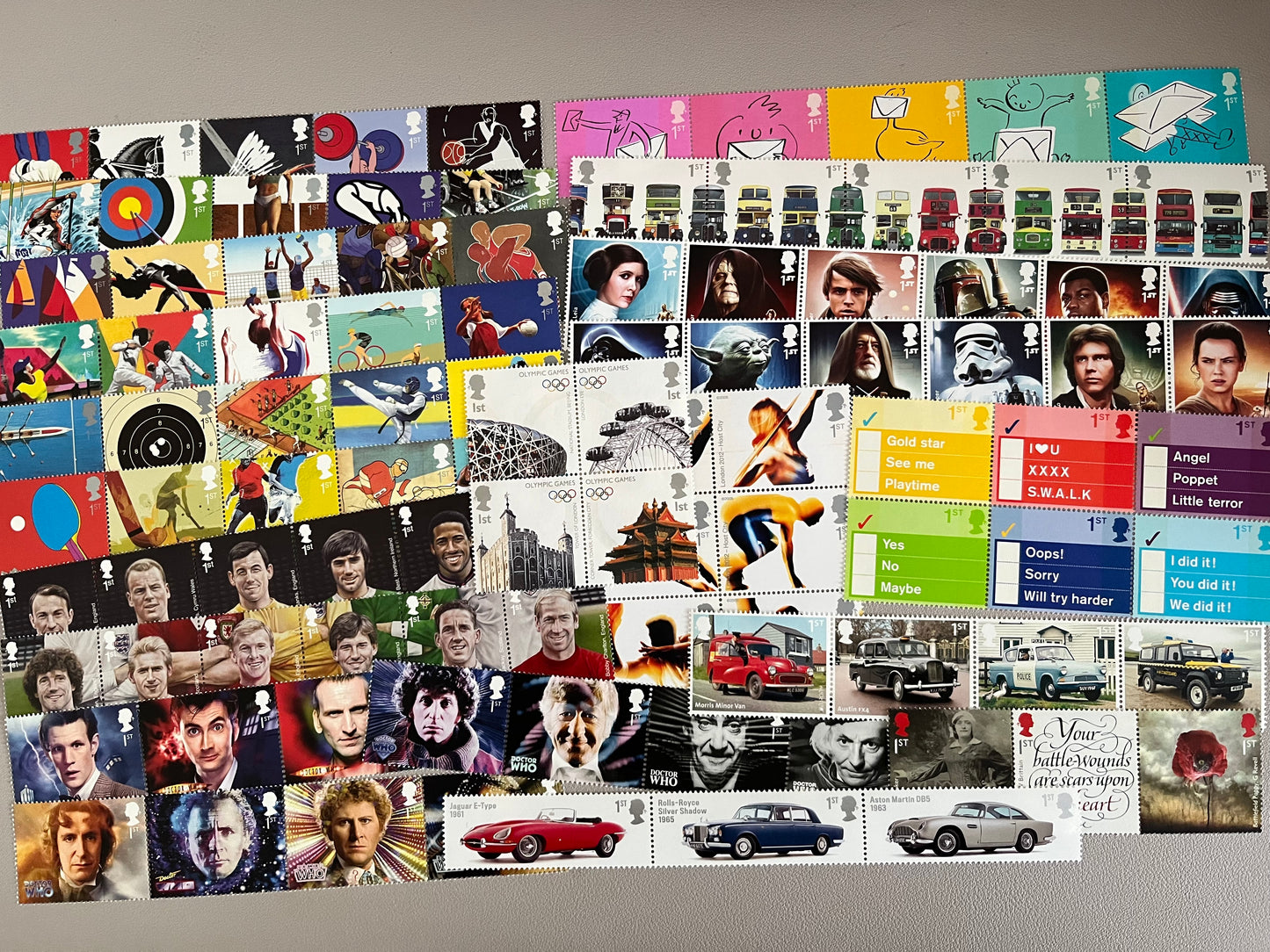 100 1st Class Stamps - Random Colourful Mix Lot