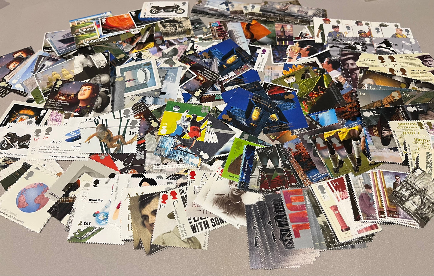 1000 1st Class Stamps Various Designs FV £1700