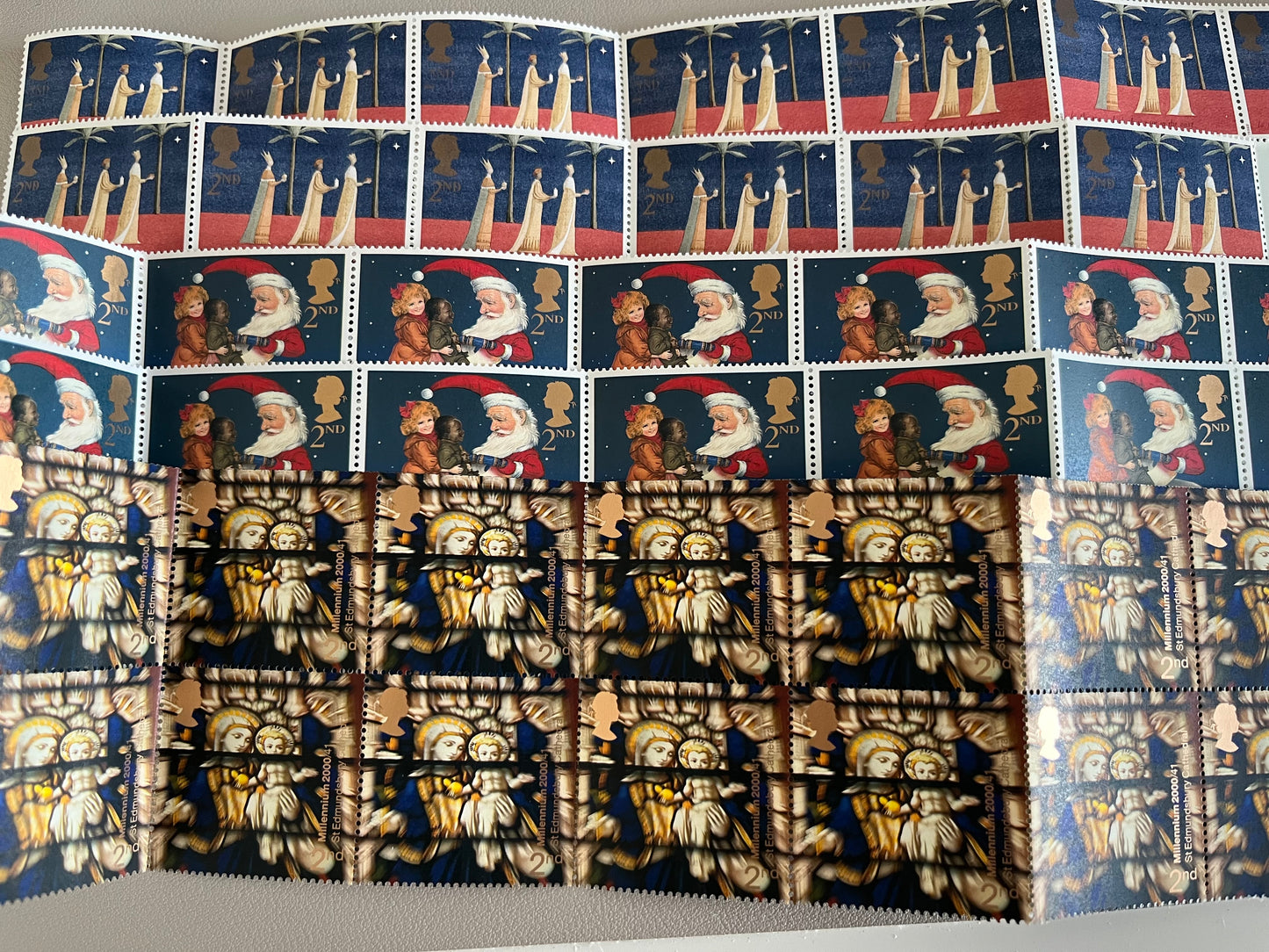 100 GB 2nd Class Christmas Stamps For Postage FV £91 •