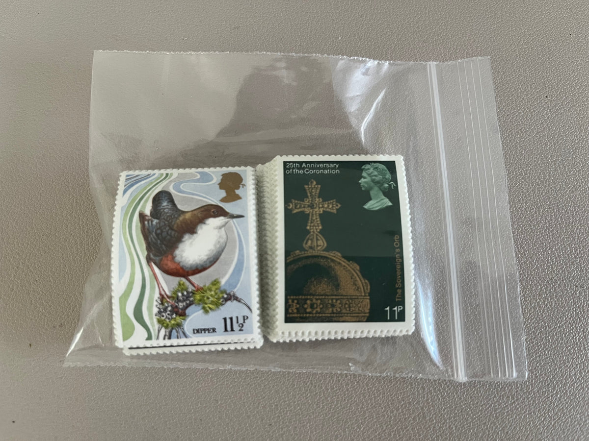 100 x 10p or 11p Stamps Low Value