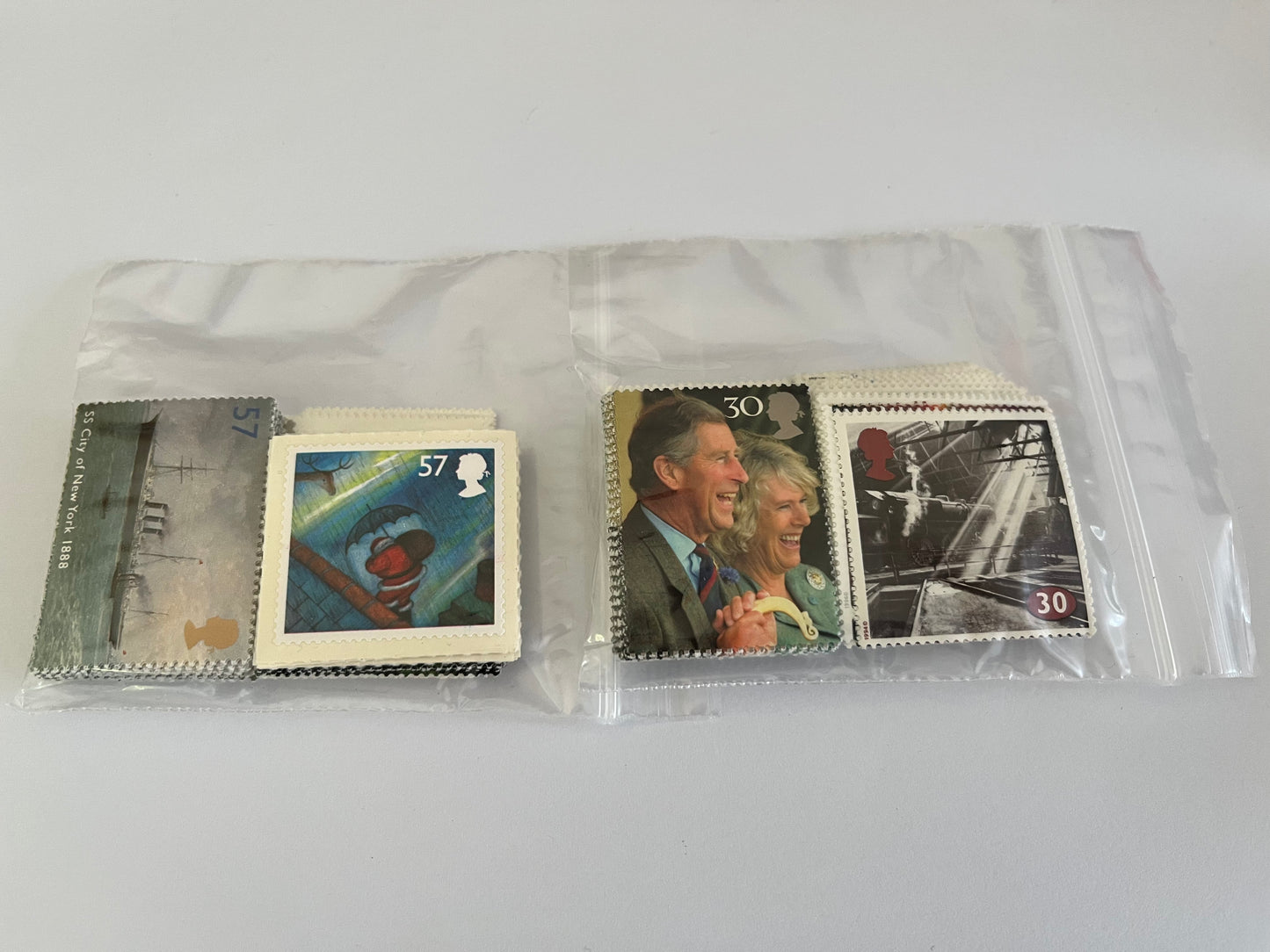 100 2-stamp 87p for 2nd Class Letter Post • FV £87